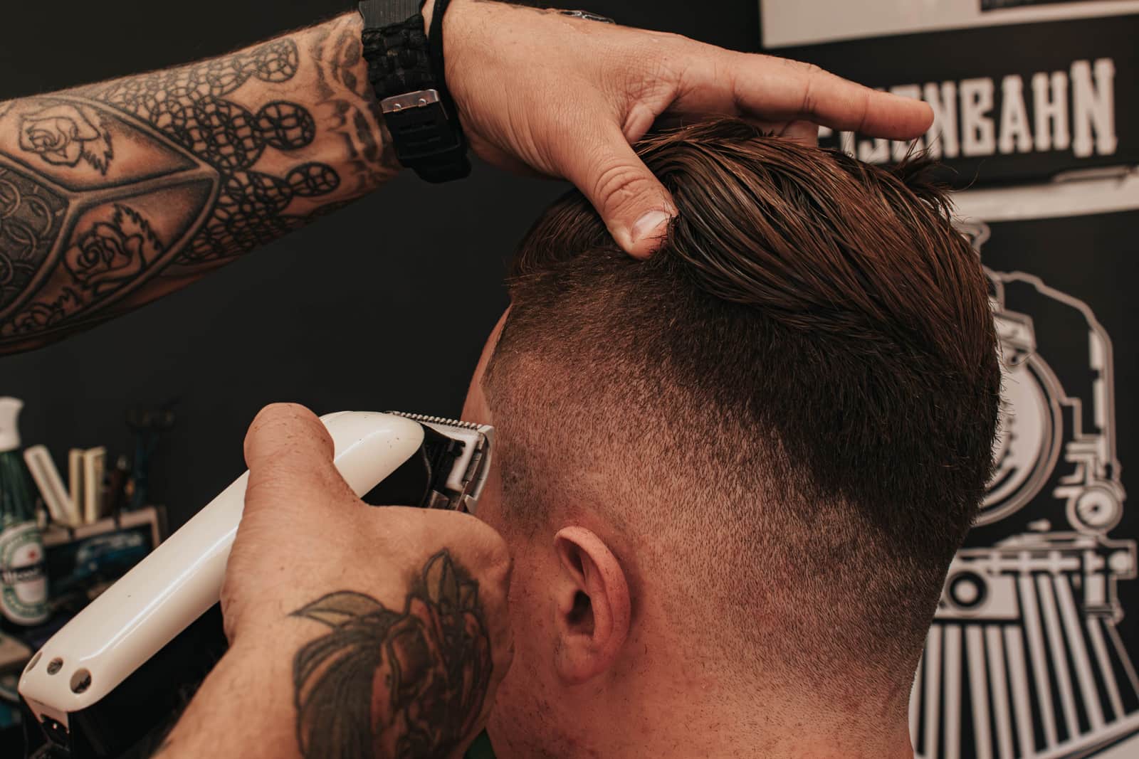 Close up of an electric shaver head